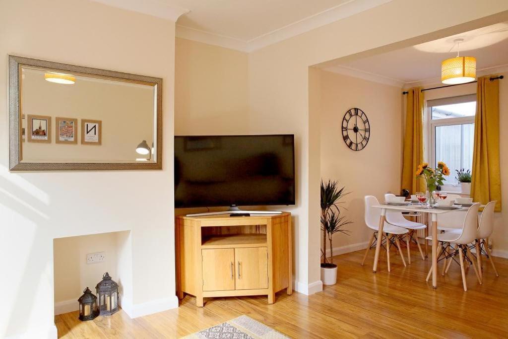 Stylish Norwich Stay Near Cathedral With Parking Exterior foto
